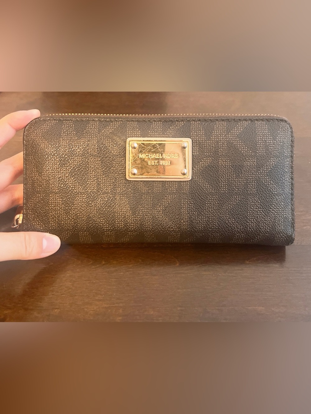 MK long wallet